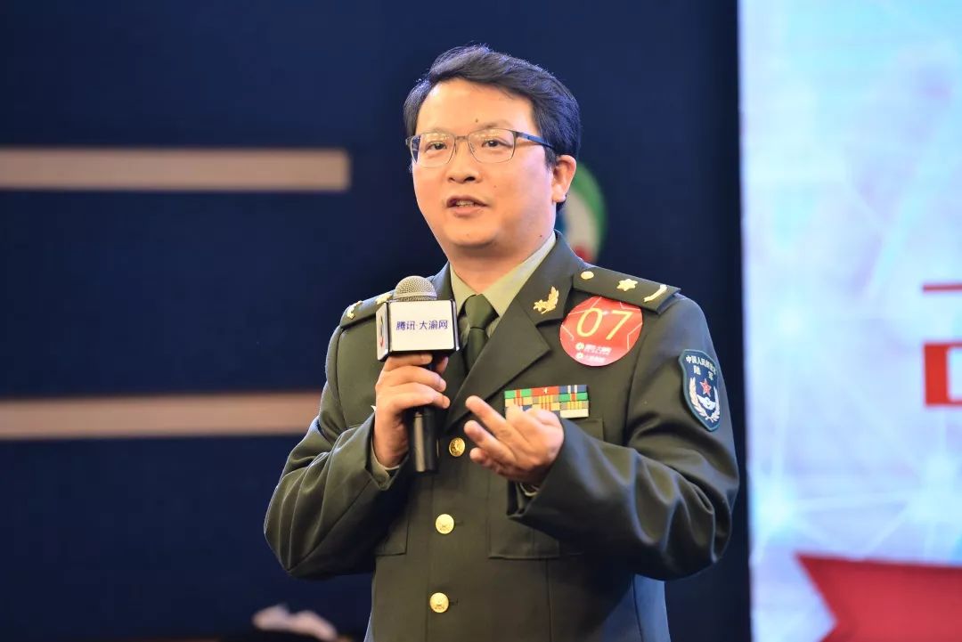 杨清武教授在决赛中讲到:医道乃是"至精至微之事",患者生命所系,性命