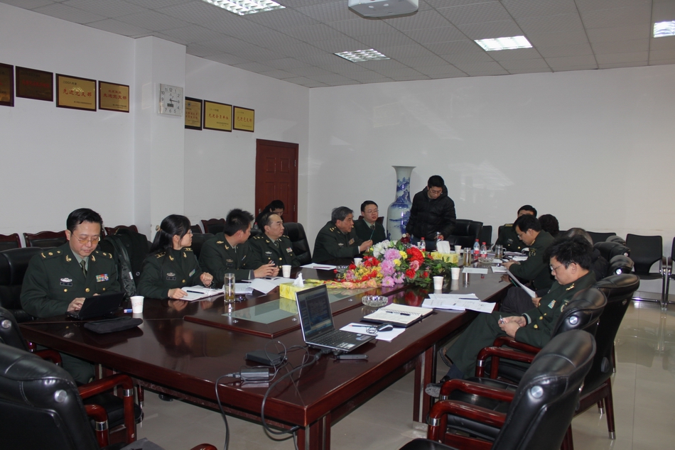 会上,钱桂生,肖颖彬,黄岚等专家对参加论证的项目逐一提出了修改意见